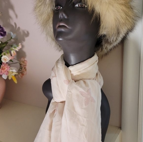 AUTH LOUIS VUITTON MONOGRAM PINK SILK SCARF 81827 - Picture 13 of 13